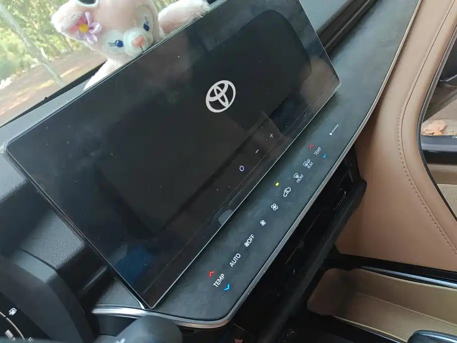 Toyota Camry 2025 2024 Hybrid 2.0HGVP Luxury Edition