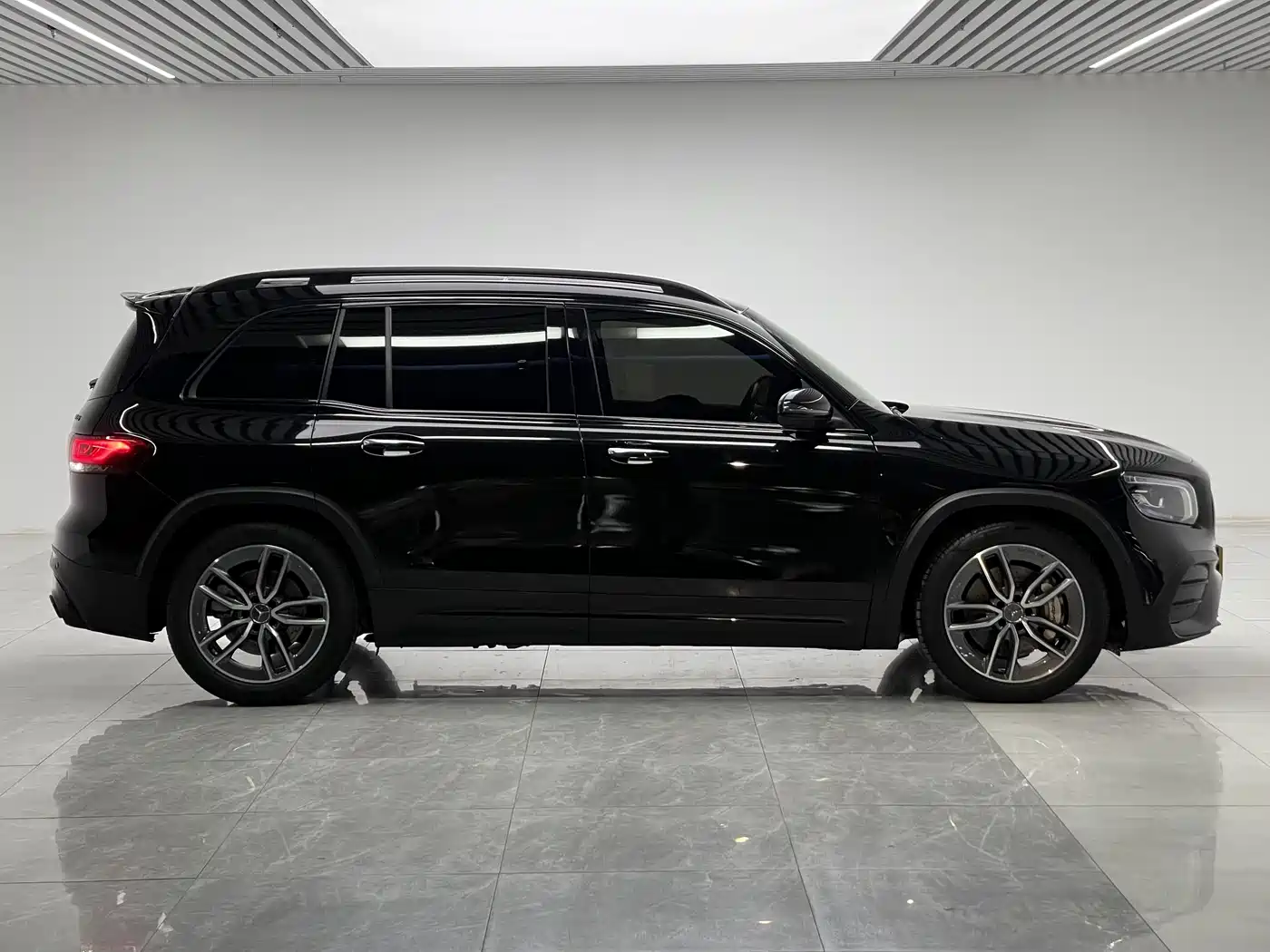 Mercedes-Benz GLB AMG 2021 AMG GLB 35 4MATIC фото 10
