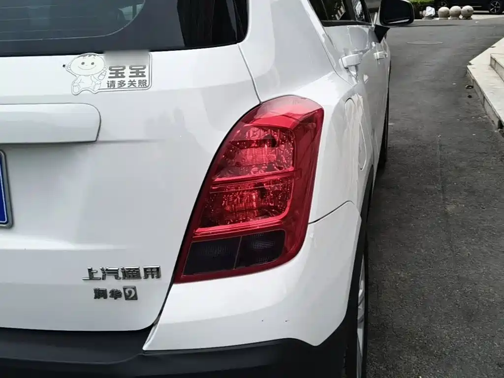 Фото 8 - Chevrolet Trax