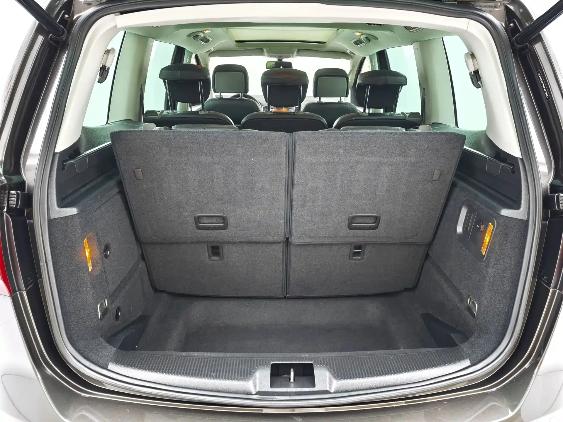 Фото 13 - Volkswagen Sharan