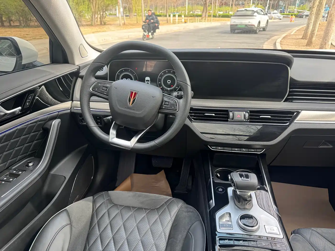 Hongqi HS5 2019 2.0T Smart Connect Enjoy Edition фото 8