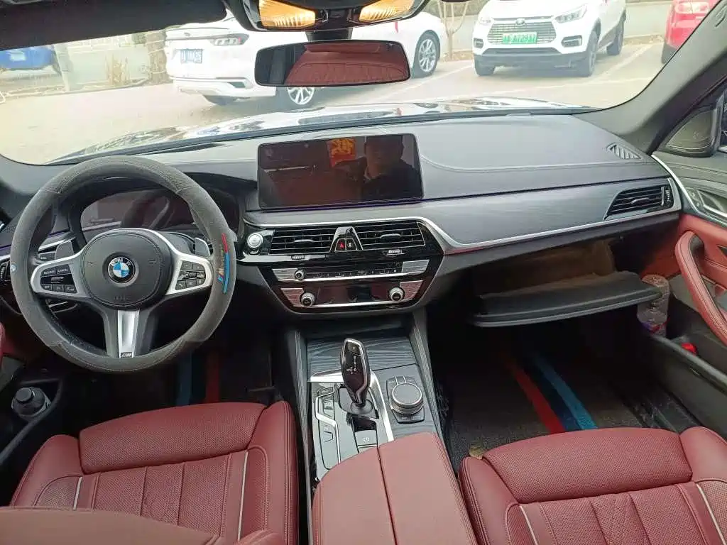 BMW 5 SERIES