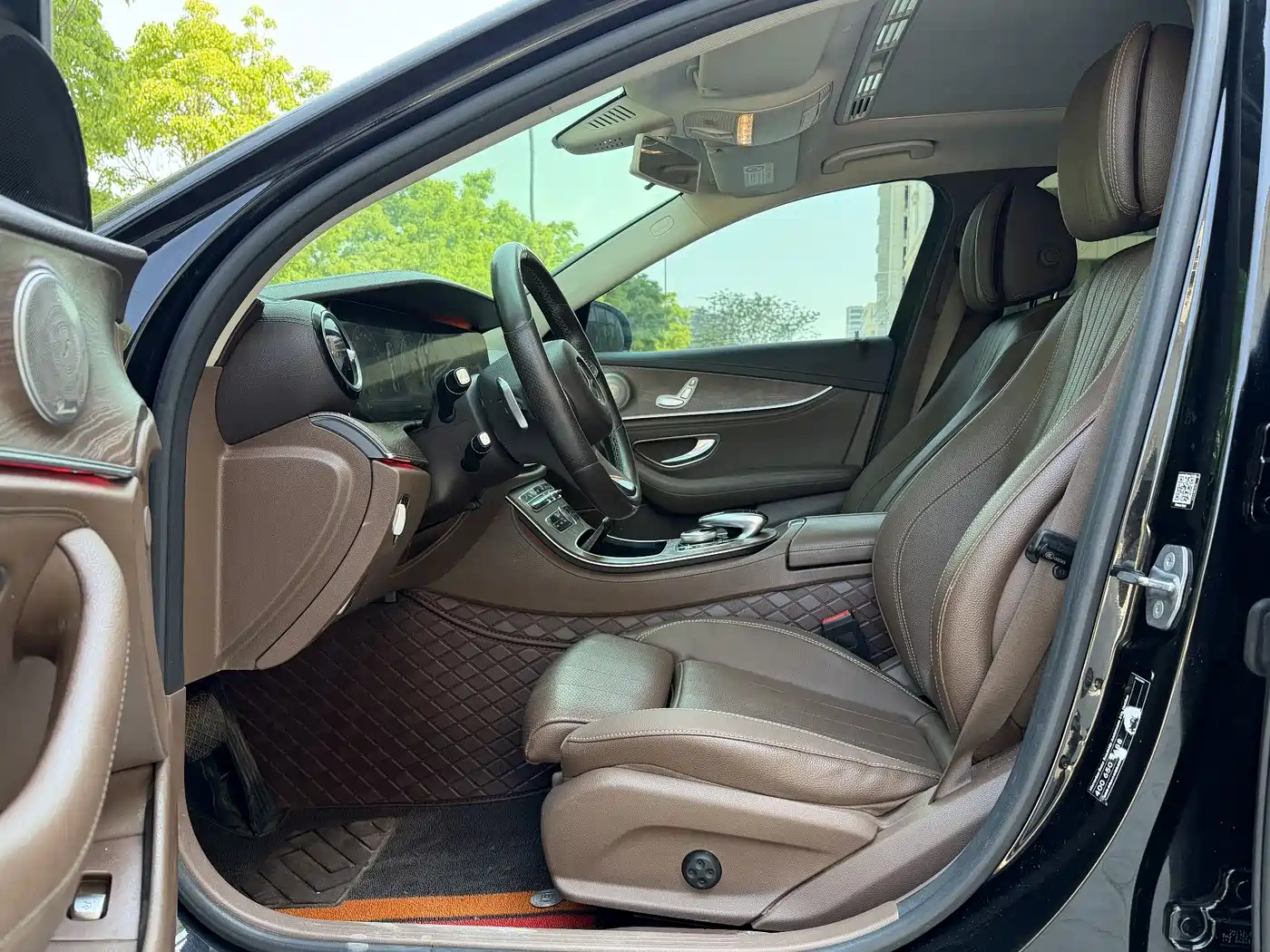 Mercedes-Benz E-Class 2018 Facelift E 200 L фото 4