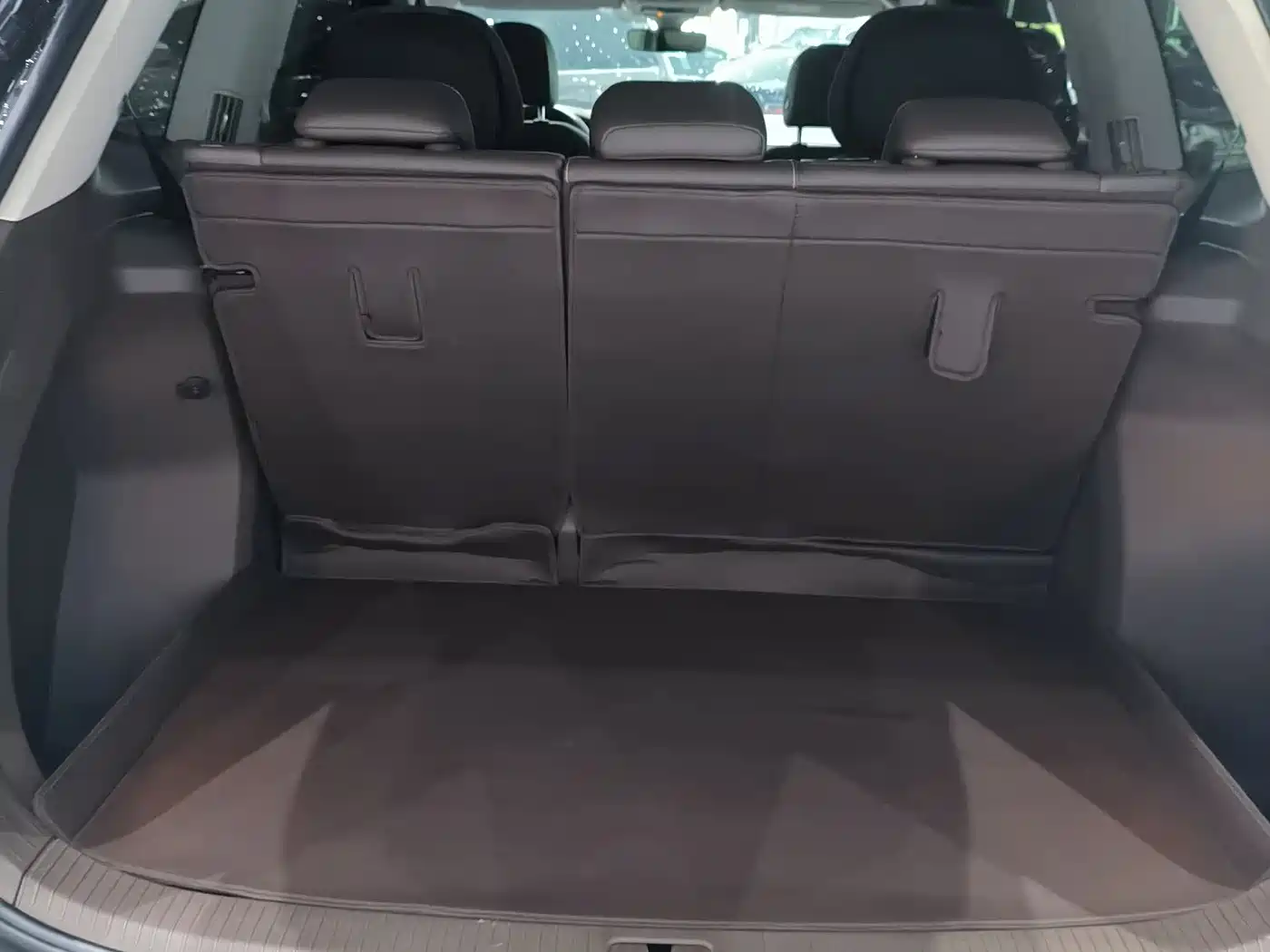 Volkswagen Viloran 2023 380TSI Premium Edition фото 10