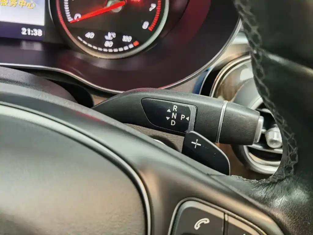 Фото 13 - Mercedes-Benz GLC