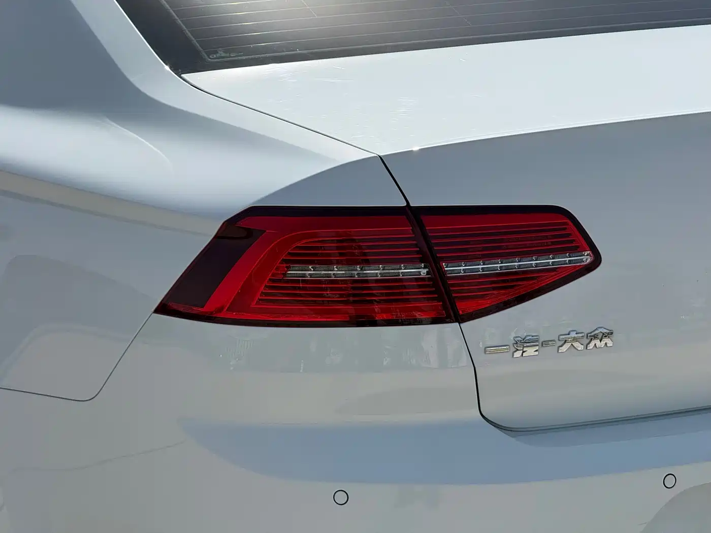 Volkswagen Magotan 2018 330TSI DSG Luxury фото 12