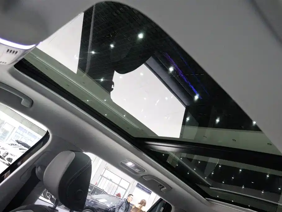 Volkswagen Tayron 2025 Shared Joy 300TSI фото 23