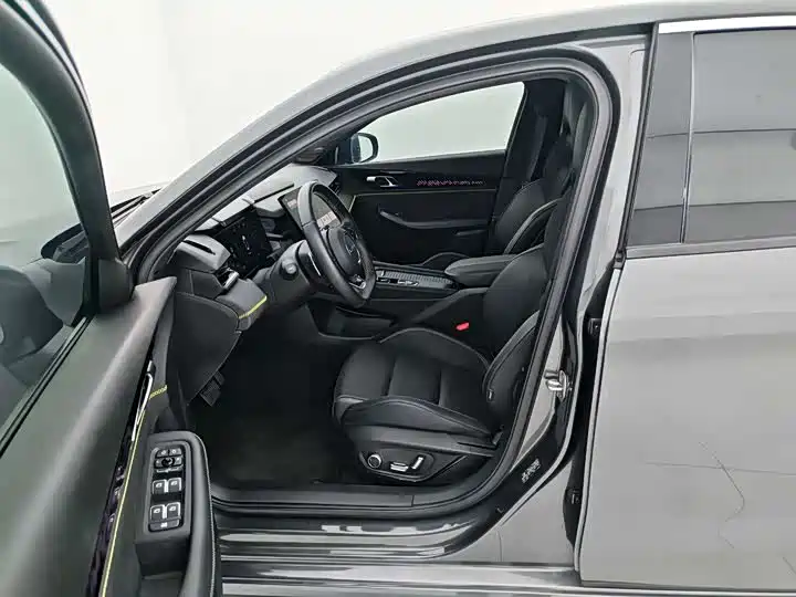 Lynk & Co 03 2023 2.0TD DCT Power Halo фото 5