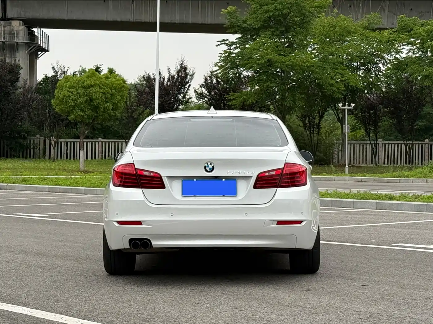BMW 5 Series 2017 520Li Classic Edition фото 6