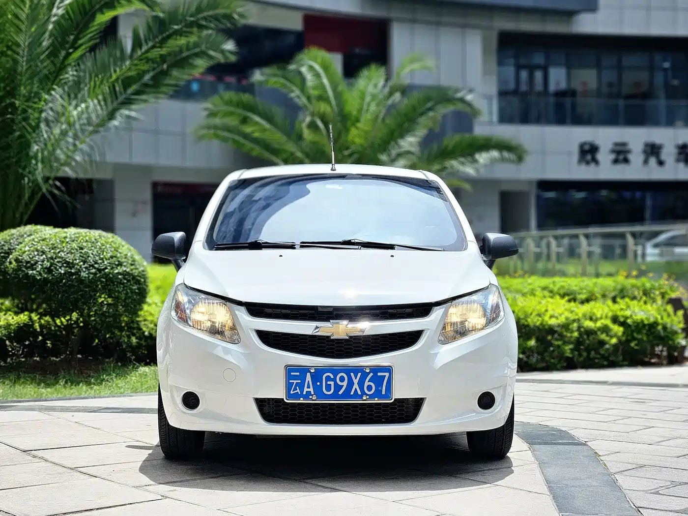 Chevrolet Sail 2013 Sedan 1.2L AMT Ideal Edition фото 2