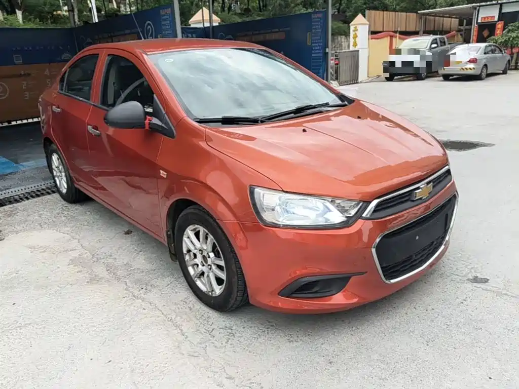 Chevrolet Aveo 2014 Sedan 1.4SL AT Fashion Edition фото 4