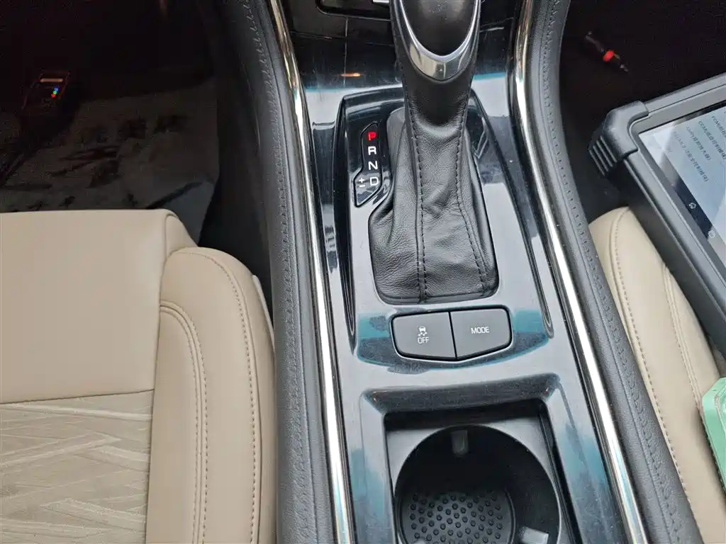 Cadillac ATS-L 2014 25T Comfort фото 14