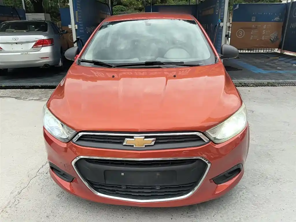 Chevrolet Aveo 2014 Sedan 1.4SL AT Fashion Edition фото 3