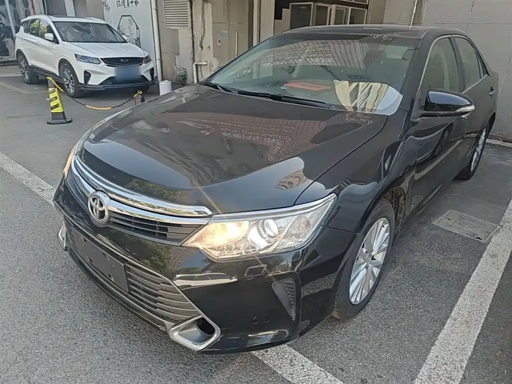 Toyota Camry 2015 2.5G Luxury Navigation Edition