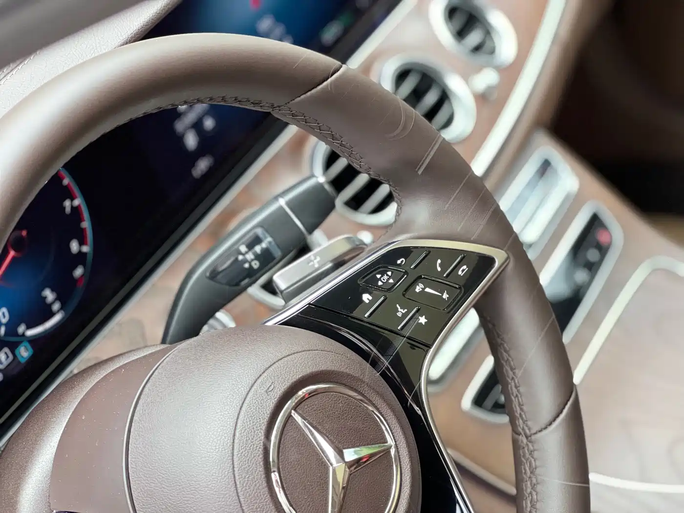 Mercedes-Benz E-Class 2021 E 300 L Luxury фото 14