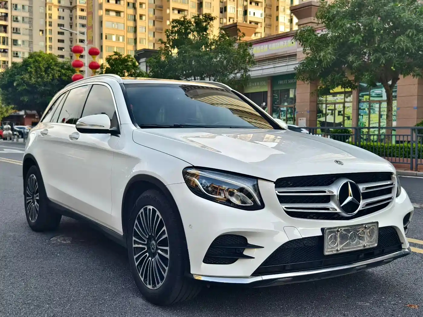 Mercedes-Benz GLC 2018 Facelift GLC 260 4MATIC Dynamic фото 12