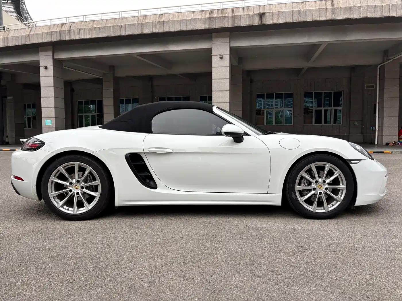 Porsche 718 2018 Boxster 2.0T фото 11