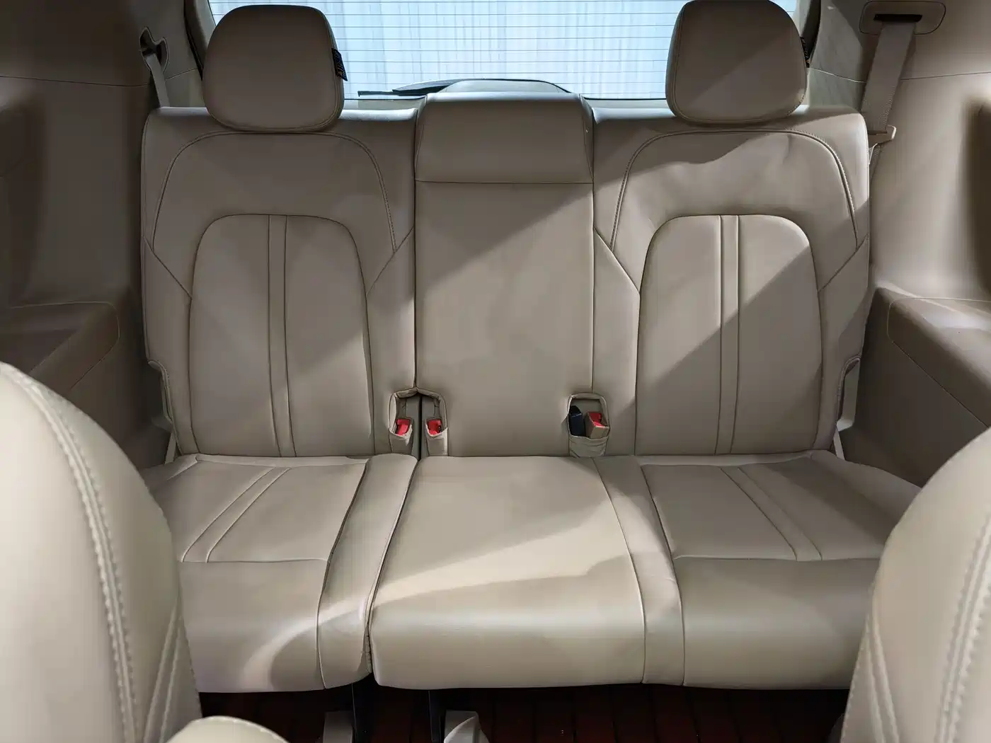 Buick GL8 2021 ES Landlord 653T Premium фото 23