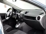 Фото 35 - Mazda 2