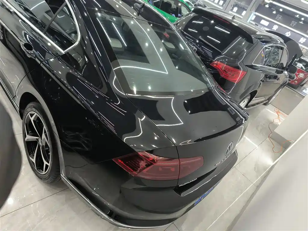 Volkswagen Magotan 2023 Model 2 Million Commemorative Edition 330TSI DSG Luxury фото 22