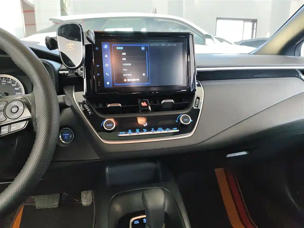 Toyota Levin 2022 Dual Engine 1.8H E-CVT Luxury Edition фото 5