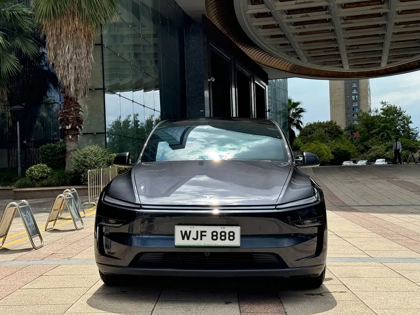 Tesla Model Y L 2025 2025 Facelift Long Range AWD