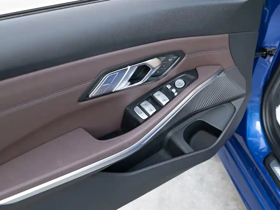 BMW 3 Series 2020 325i M Sport Package фото 34