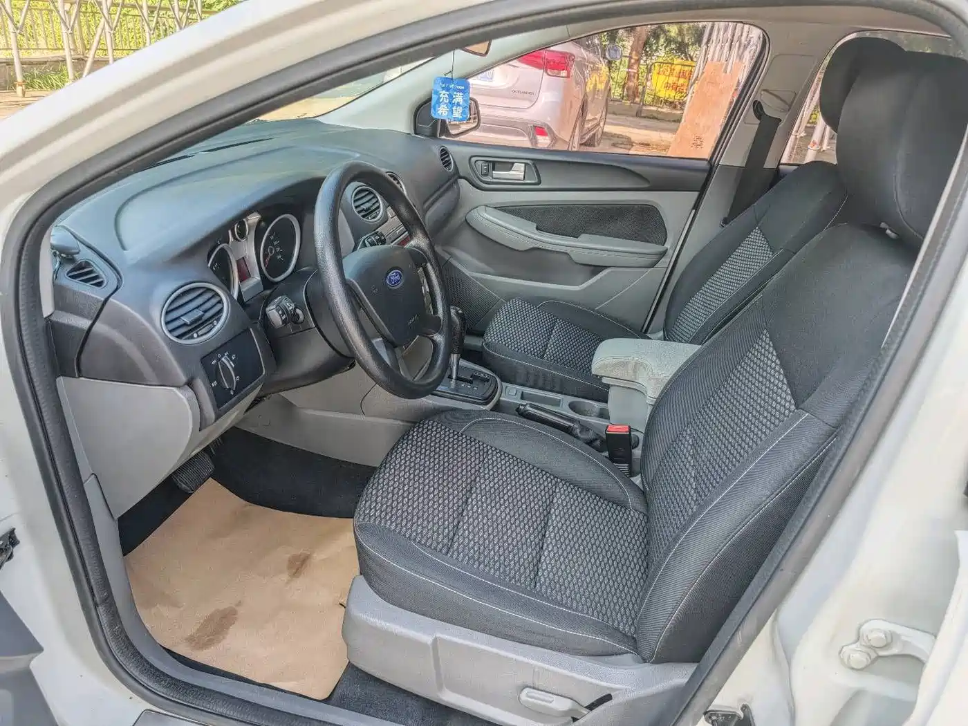 Фото 6 - Ford Focus