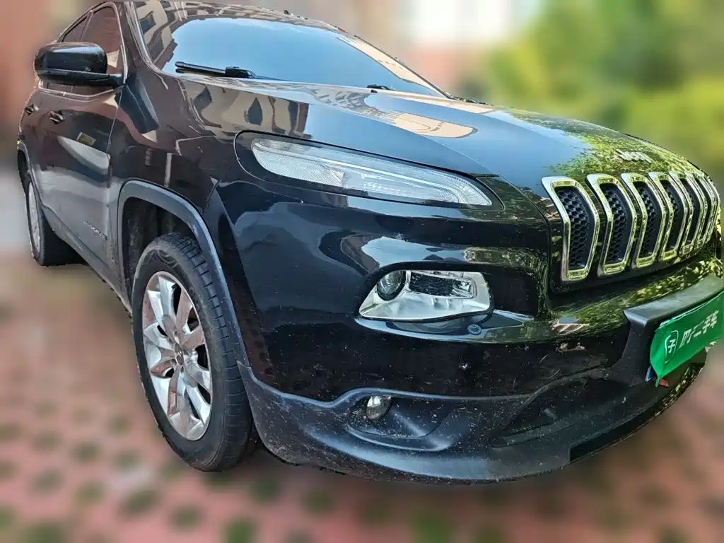 Jeep Cherokee (Import) 2015 2014 2.4L Luxury
