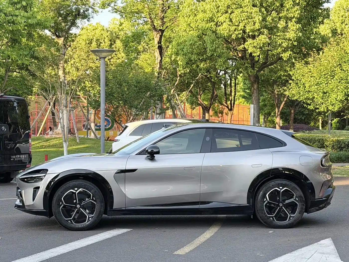 Xiaomi Auto Xiaomi YU7 2025 Extended Range RWD Edition фото 4