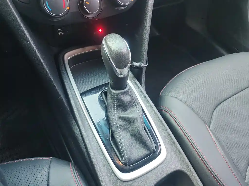 Chevrolet Monza 2020 320 Auto Comfort Edition фото 6