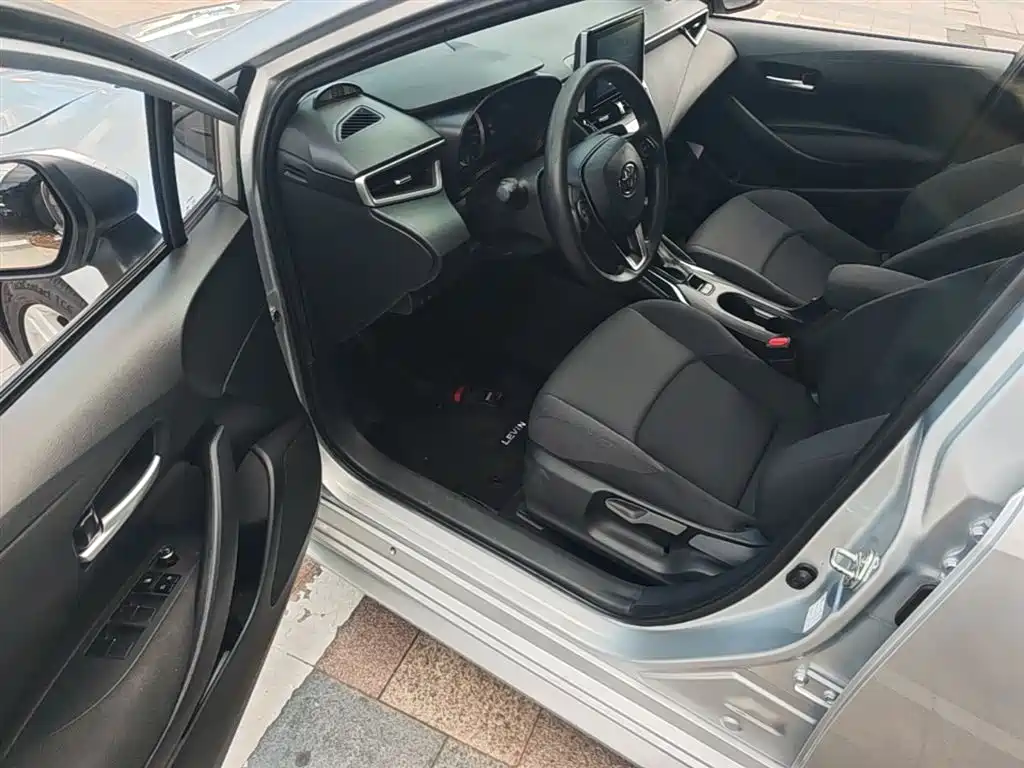 Toyota Levin 2021 185T CVT Luxury Edition фото 16