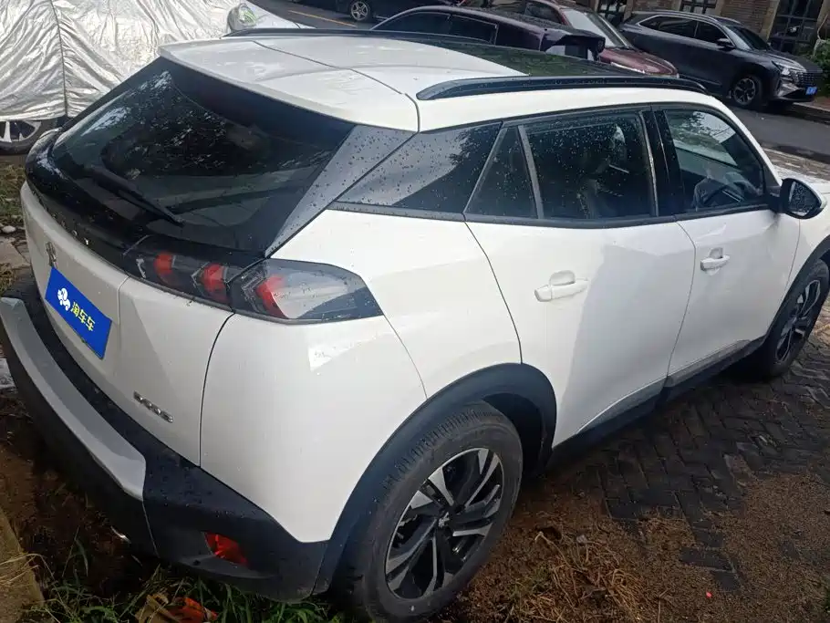 Peugeot 2008 2023 2022 230THP THE ONE