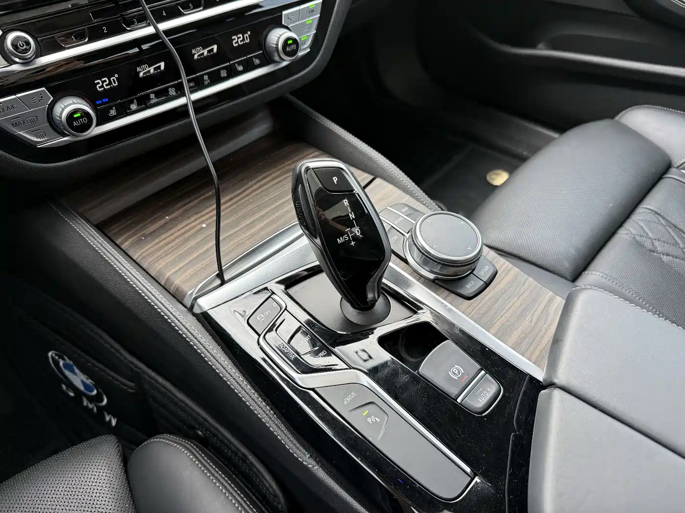 BMW 5 Series New Energy 2018 530Le Luxury Package фото 7
