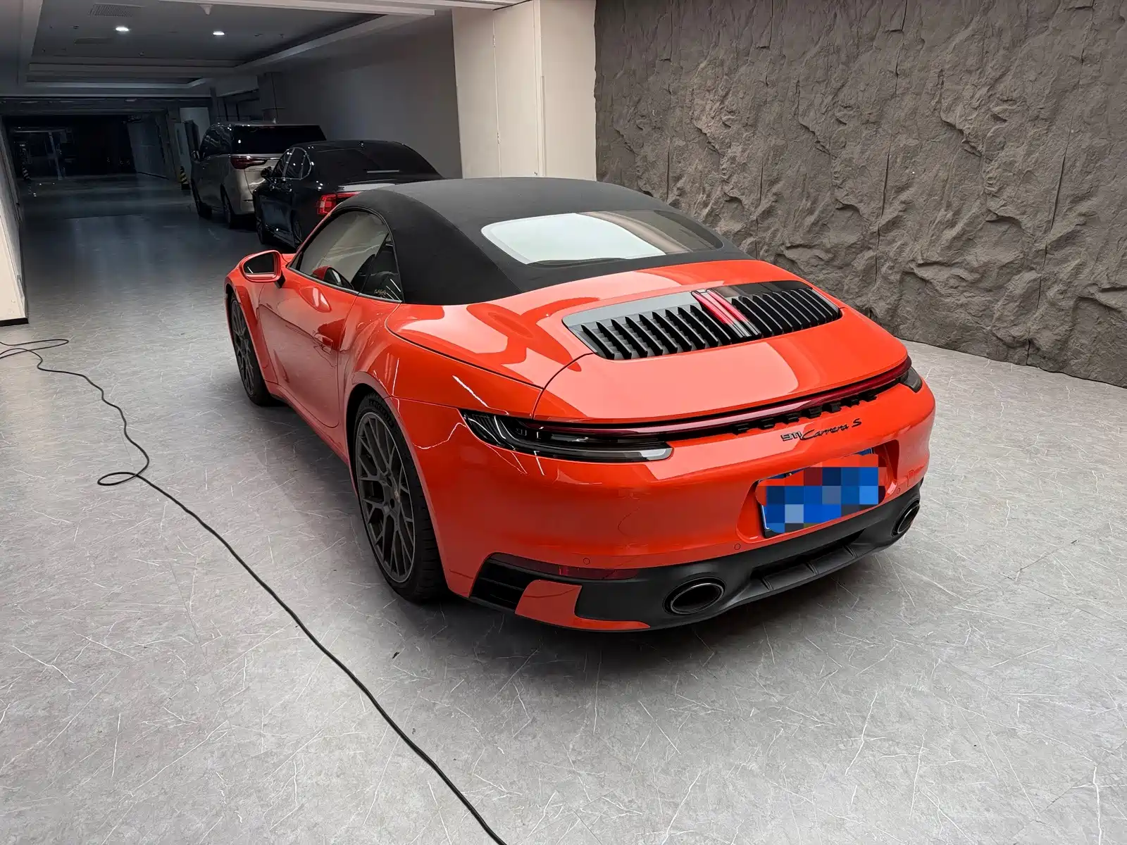 Photo 8 - Porsche 911