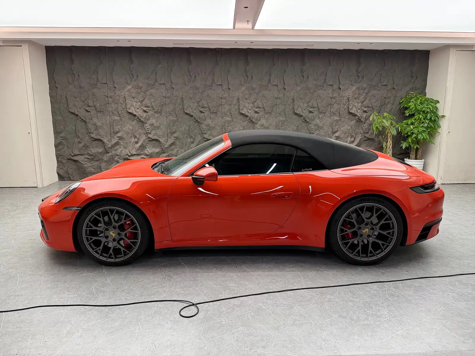 Photo 3 - Porsche 911