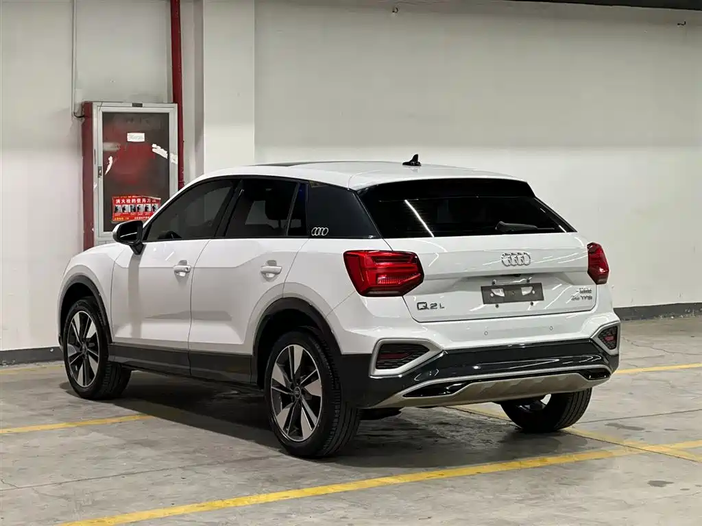 Audi Q2L 2022 35 TFSI Fashion Elegance фото 4
