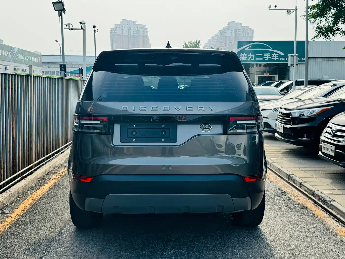 Land Rover Discovery 2017 3.0 SC V6 SE фото 5
