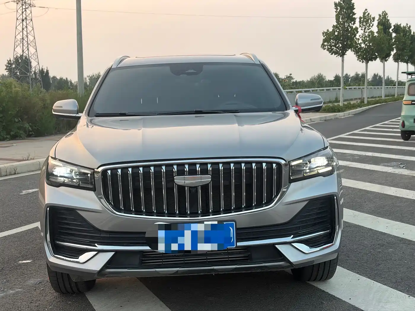 Фото 2 - Geely Xingyue L