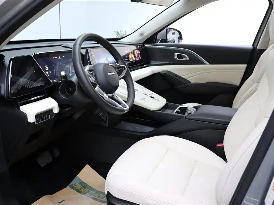 Haval Xiaolong MAX 2023 1.5L Hi4 105 4WD Pilot Edition фото 13