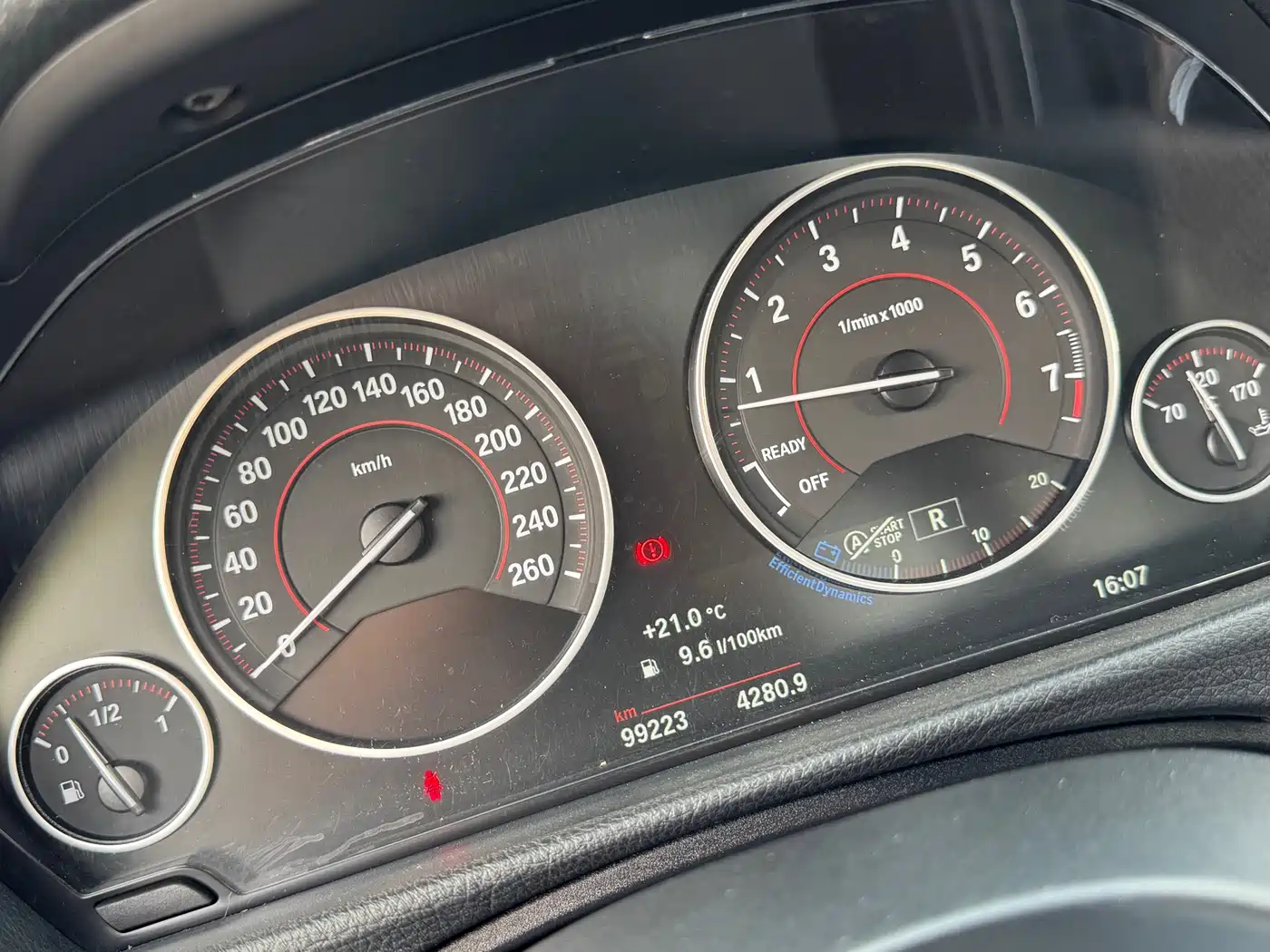 BMW 3 Series 2017 320Li M Sport фото 8