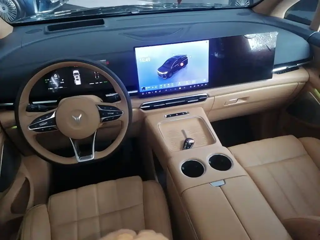 Voyah Auto Voyah Dreamer 2025 PHEV AWD Flagship Kunpeng Edition фото 10