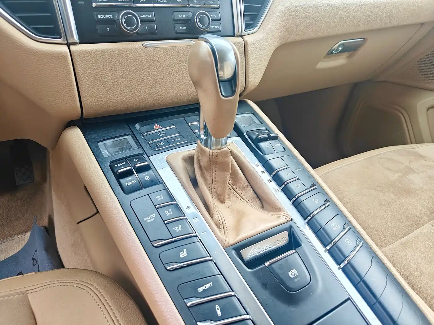 Porsche Macan 2016 Macan S 3.0T фото 15
