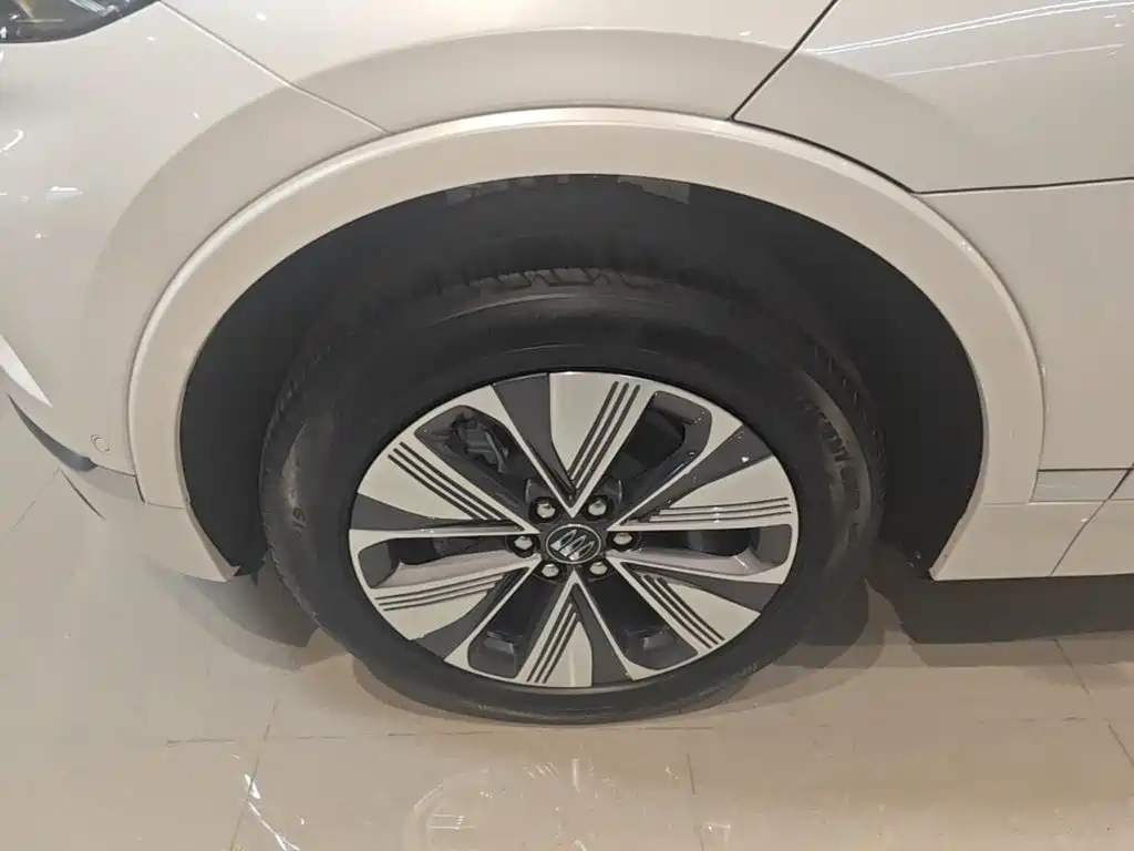 Buick E5 2025 2025 Model 620KM Premium Edition