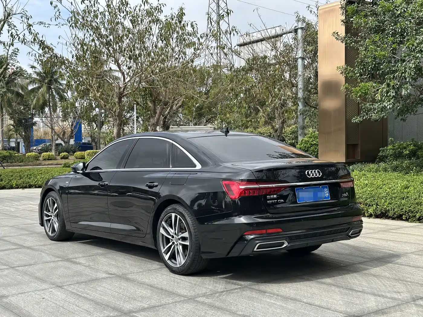 Audi A6L 2021 40 TFSI Luxury Sport фото 7