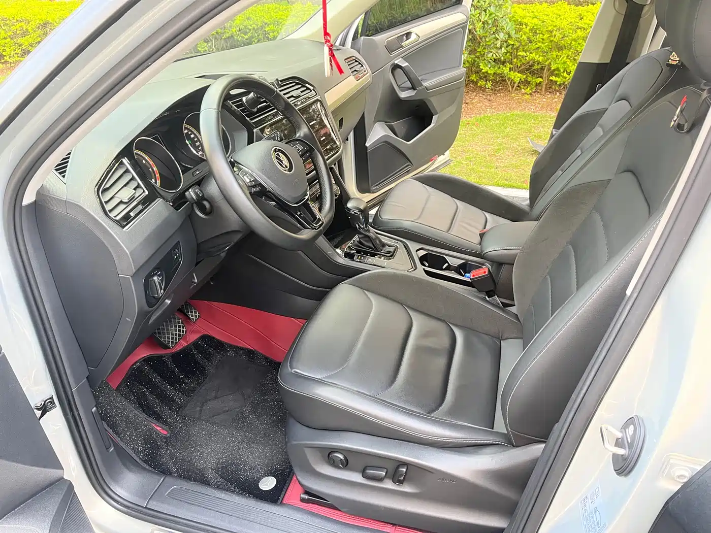 Volkswagen Tiguan L 2021 330TSI Automatic 2WD Smart фото 7