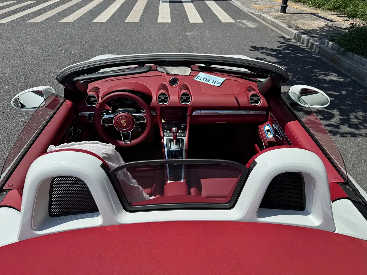 PORSCHE 718