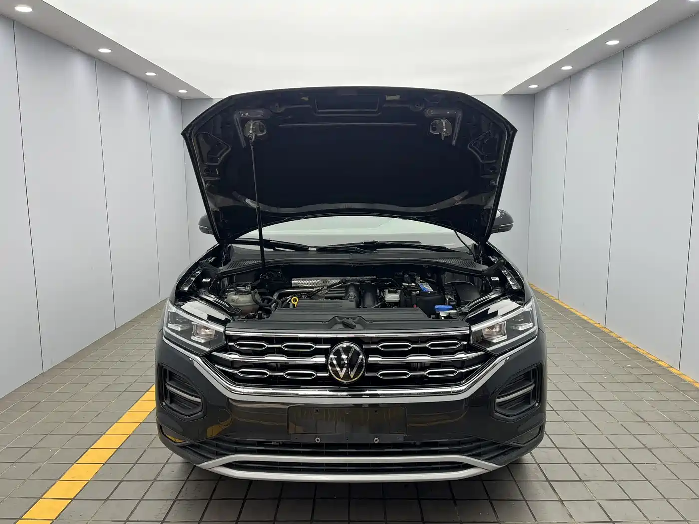 Volkswagen Tayron 2022 280TSI 2WD Luxury Smart Connect Edition фото 17