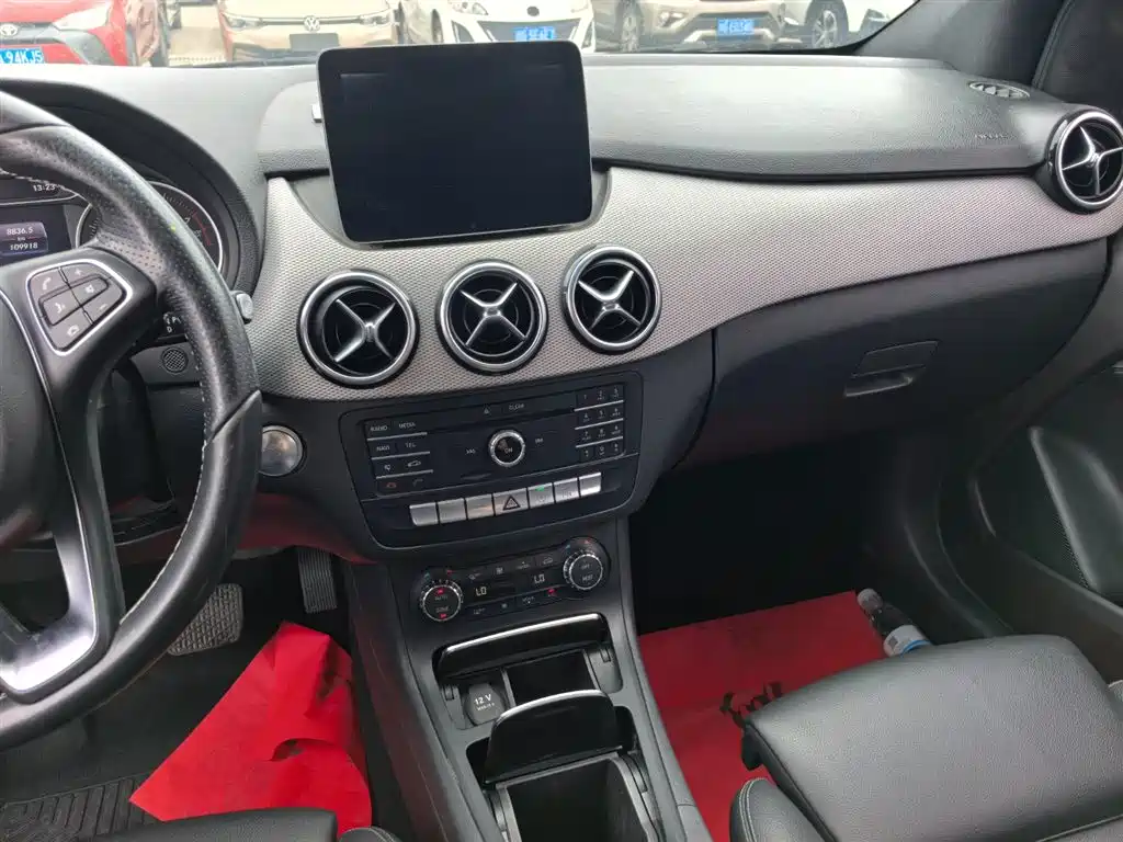 Mercedes-Benz B-Class 2017 B 200 Style фото 13
