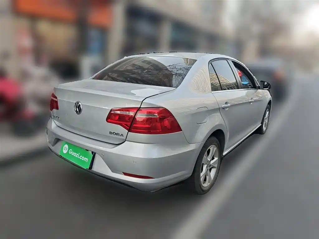 Volkswagen Bora 2014 1.6L Automatic Comfort Edition фото 29